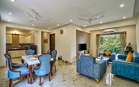 Luxury 2Bhk Apartment By Bluewave Hospitality